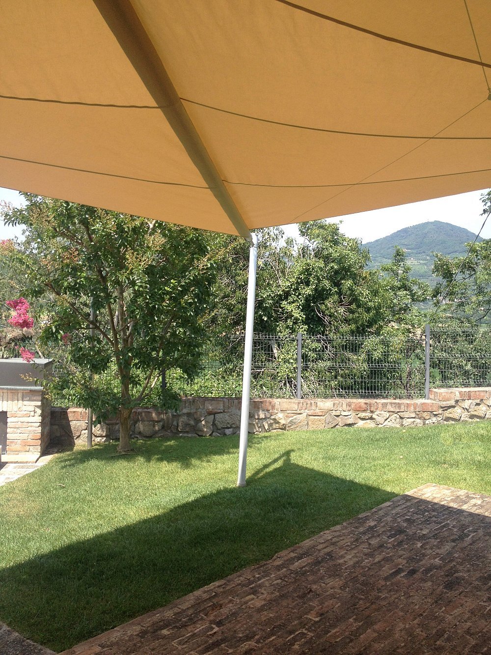 Casa G, Arquà Petrarca (PD): vista d'insieme – vela avvolgibile motorizzata modello cs