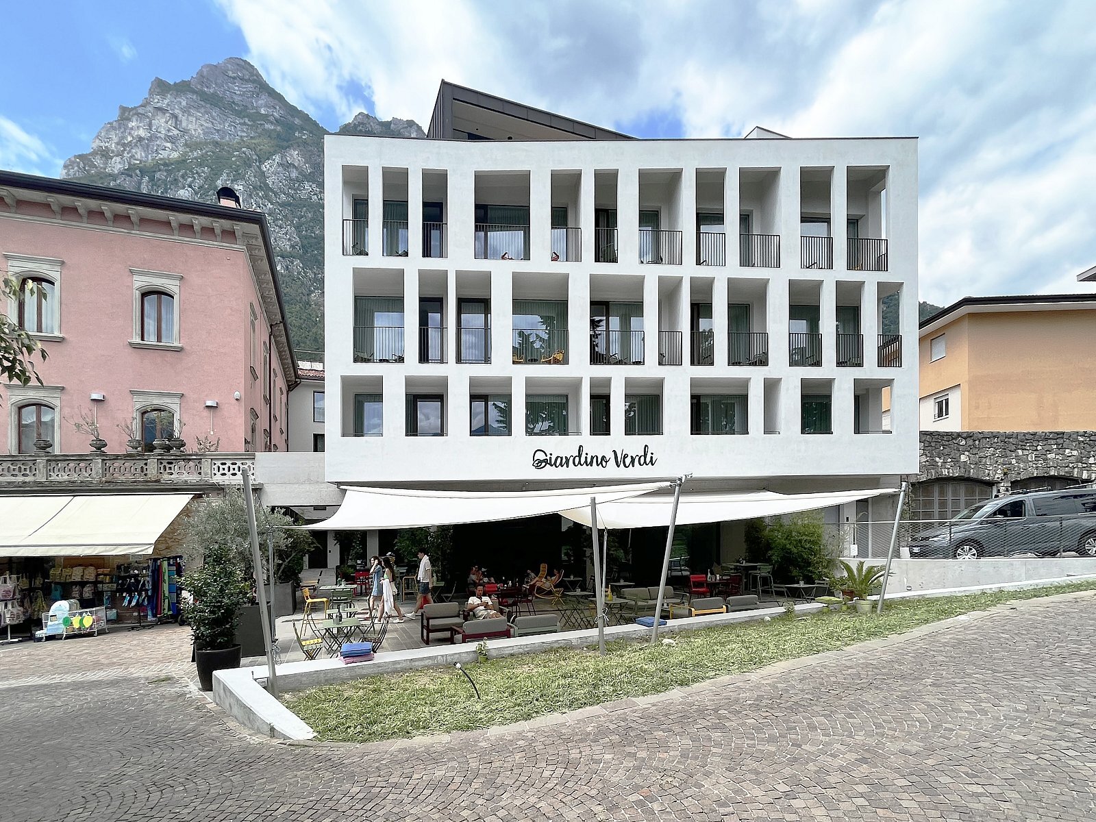 Giardino Verdi, Riva del Garda (TN): dettaglio della vela – vele avvolgibili motorizzate modello c