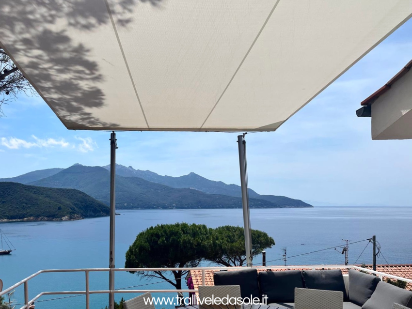 Vela avvolgibile motorizzata Tralli Modello CS - Isola d'Elba (3)
